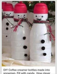 Snowmen Made From Coffee Creamer Bottles, Creamer Bottle Crafts, Coffeemate Creamer, Coffee Creamer Bottle Crafts, Diy Snowmen, Snowman Math, Coffee Creamer Bottles, Snowmen Family, Creamer Bottles