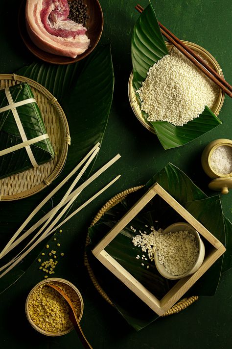 VIETNAMESE LUNAR NEW YEAR on Behance Vietnam Food Photography, Vietnamese Food Photography, Vietnamese Aesthetic, Vietnamese Lunar New Year, Traditional Thai Food, Thai Food Photography, Easy Thai Recipes, Vietnamese New Year, Healthy Thai Recipes