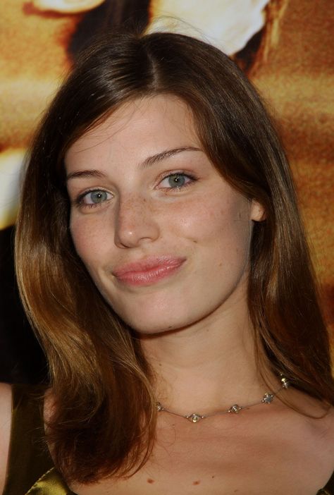 Young Jessica Paré (2160×3203) Blonde With Freckles, Jessica Pare, True Spring, Clear Spring, Bright Spring, Blonde, Beauty, Color