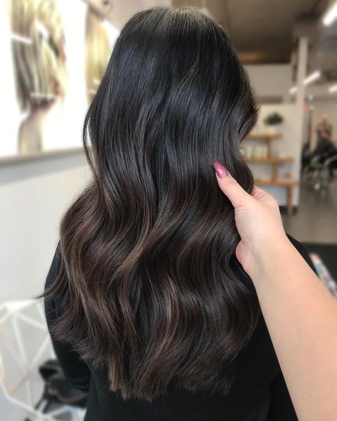 Lived In Hair, Wedding Hair Colors, Black Hair Balayage, Dark Brunette Hair, Brown Hair Looks, Brown Hair Inspo, Brunette Hair With Highlights, Balayage Hair Dark, Chocolate Truffle