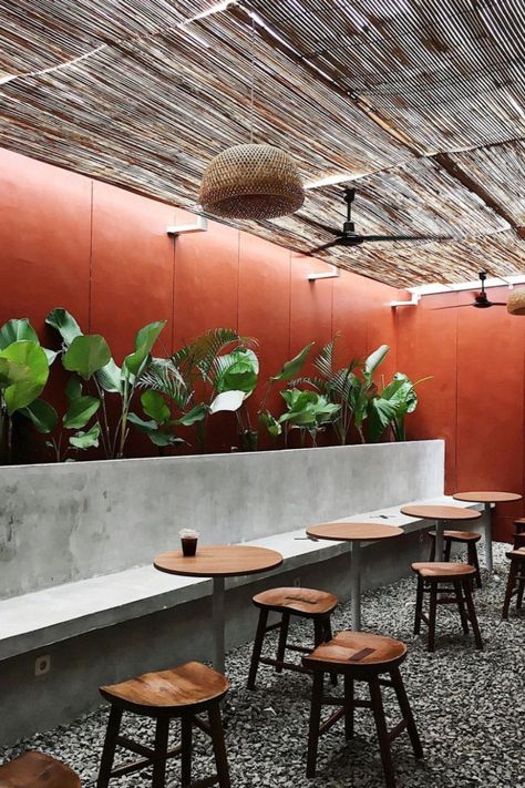 Industrial Coffeshop, Tropical Coffee Shop Interior Design, Tropical Cafe Design, Tiny Cafe Design, Coffee Shop Design Outdoor, Tropical Coffee Shop, Cafe Wall Design, Outdoor Cafe Design, Outdoor Coffee Shop