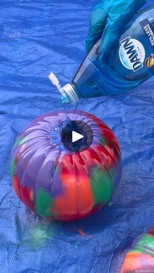 Halloween Pumpkins Painted Easy, Purple Pumpkin Painting Ideas, Pumpkin Decorating Easy, Decorating A Pumpkin, Pumpkin Painting Ideas Easy, Fall Outside Decor, Easy Pumpkin Decorating, Oh I See, Halloween Food Crafts