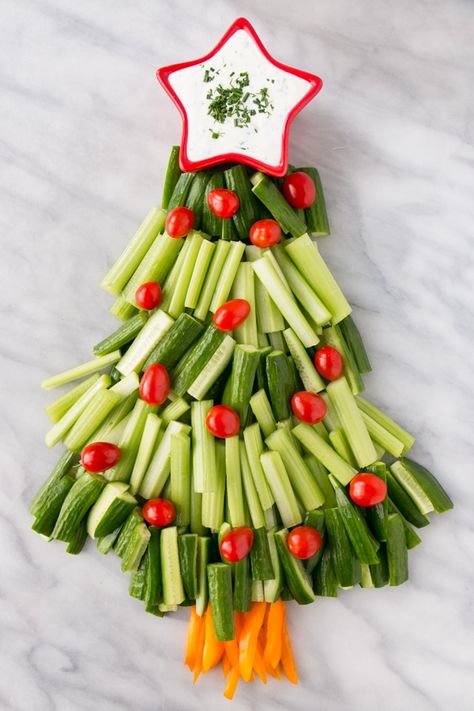 15 Christmas Veggie Tray Ideas - Super Healthy Kids Tree Veggie Tray, Christmas Tree Veggie Tray, Make Ahead Christmas Appetizers, Christmas Veggie Tray, Christmas Appetizer, Holiday Sides, Christmas Recipes Appetizers, Healthy Holiday Recipes, Homemade Buttermilk