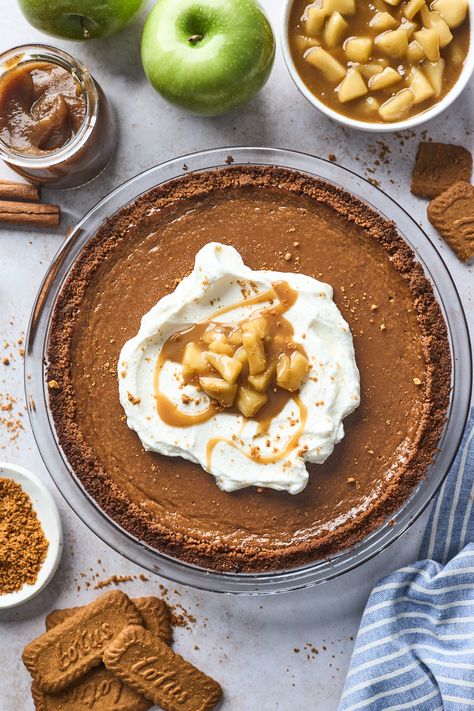 Apple Butter Pie With Biscoff Cookie Crust | Olive & Mango Apple Meringue Pie, Cookie Crust Pie, Pies For Fall, Cinnamon Apple Butter Pie, Apple Butter Pie Recipe, Fancy Pie Recipes, Brown Butter Apple Pie, Cookie Butter Pie, Biscoff Crust