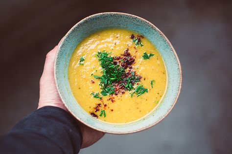 This soup packs a punch, healthy and flavoursome, it's a cross between a dhal and a soup. Vegan Swede Recipes, Swede Soup, Swede Recipes, Living Seasonally, Vegan Board, School Dinner, Spicy Soup, Red Lentils, Root Vegetable