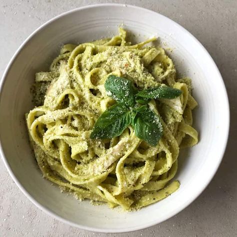 5 ingredient creamy chicken pesto pasta - VJ cooks Pesto Fettucini, Creamy Chicken Pesto Pasta, Dinner Ideas Chicken, Vj Cooks, Chicken Pesto Pasta, Creamy Pesto Chicken Pasta, Pesto Pasta Recipe, Creamy Pesto Pasta, Pastas Recipes