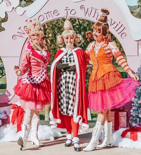 Mayor Of Whoville Costume Diy, Whos From Whoville Costume, Whoville People Costume, Whoville Characters Costumes Diy, Whoville Inspired Outfits, Whoville Christmas Costumes, How To Dress Like A Who From Whoville, The Whos From Whoville Costumes, Whoville Parade Float