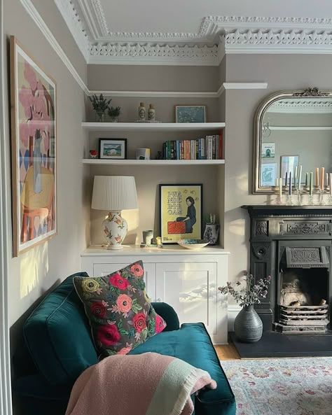 Farrow & Ball (@farrowandball) • Instagram photos and videos Edwardian Living Room, 1930s Living Room, Living Room Victorian, Farrow And Ball Living Room, Terrace Living Room, Victorian Living Room, Living Room Design Inspiration, Room Paint Colors, Living Room Green