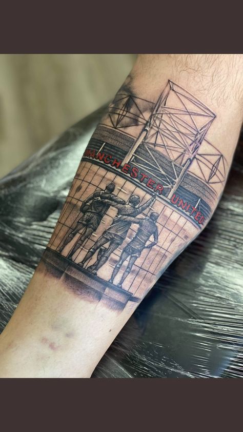 Manchester United Tattoo Designs, Thierry Henry Tattoo, Old Trafford Tattoo, Mufc Tattoo, Football Tattoo Designs Men, Manutd Tattoo, Man United Tattoo, United Tattoo Ideas, Manchester United Tattoo Ideas