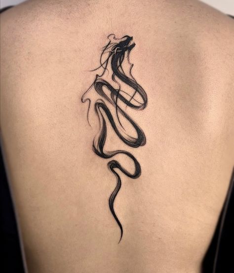 Back Pisces Tattoo, Minimal Hip Tattoos Women, Dragon Spine Tattoo For Women Dainty, Dragon Tattoo Back Women, Demonic Tattoo Designs, Black Lines Tattoo, Dragon Spine Tattoo, Botanical Tattoo Design, Small Dragon Tattoos