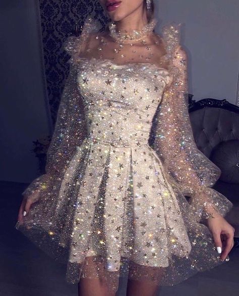 𝐇𝐢𝐠𝐡 𝐅𝐚𝐬𝐡𝐢𝐨𝐧 𝐏𝐨𝐬𝐭 on Instagram: “Glitz & glam ✨” فستان سهرة, Fairytale Dress, Glitz And Glam, Looks Vintage, Fancy Dresses, Dream Dress, Short Dress, Pretty Dresses, Pretty Outfits