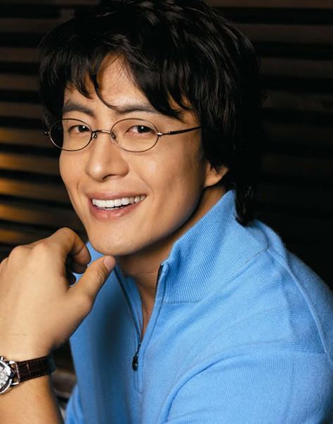 Bae Yong Joon gifts his agency’s staff members with a surprise vacation to Hawaii Bae Yong Joon, Surprise Vacation, Cha Seung Won, Asian Celebrities, Hawaii Vacation, Korean Celebrities, Asian Actors, South Korean, Lee Min Ho