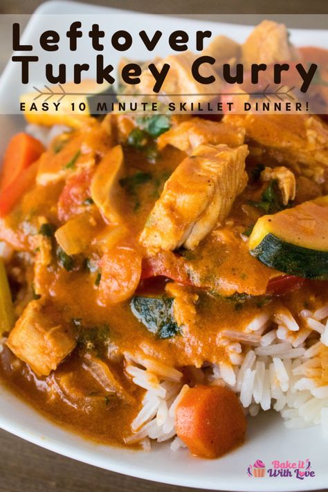 Leftover Turkey Curry Turkey Curry Recipes, Turkey Dinner Ideas, Leftover Turkey Curry, Turkey Curry, Curry Recipes Easy, Oven Roasted Turkey, Leftover Turkey Recipes, Mood Food, Turkey Dinner