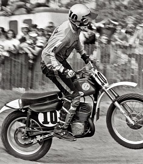 Tony DiStefano on his privateer CZ. Tony raced this bike to second overall in the 1974 AMA 500 National Championships. It’s not always about the bike. Jeremy Mcgrath Motocross, Street Legal Dirt Bike, Deegan 38 Motocross, Motocross Racer, Desert Racing Dirt Bikes, Chase Sexton Motocross, Flashback Friday, White Flag, Vintage Motocross