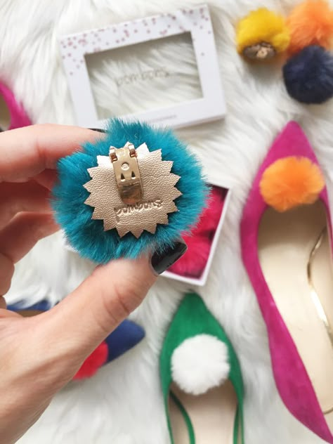 Faux Fur Pom Pom Shoe Clips Shoes Makeover, Big Collage, Collage Fashion, Rose Gold Shoes, Shoe Makeover, Christmas Shoes, Diy Vetement, Fur Accessories, Shoes Diy