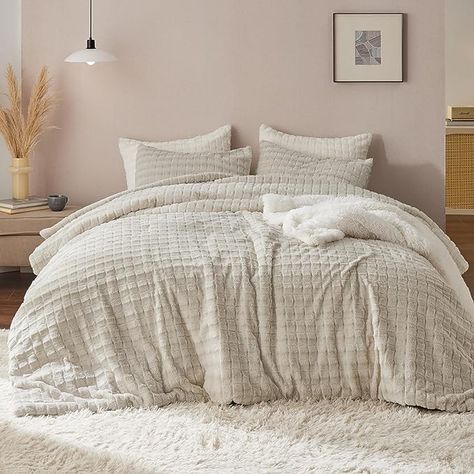 Amazon.com: Bedsure Fluffy Comforter Set King - Ultra Soft Faux Fur Comforter, Cream White Comforter Set King Size, Winter Warm Fuzzy Bedding Set, Luxury Plush Bed Set 3pcs (1 Shaggy Comforter + 2 Pillowcases) : Home & Kitchen Fuzzy Bedding, Faux Fur Comforter, Fur Comforter, Fluffy Duvet, Fluffy Comforter, Plush Bed, Linen Comforter, Rose Bedding, Floral Comforter