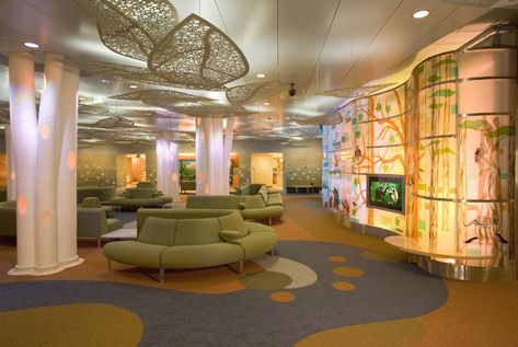 Children Hospital Design, Hospital Interiors, Waiting Room Furniture, Pediatric Office, Children's Clinic, Hospital Waiting Room, Pediatric Clinic, Hospital Ideas, Waiting Room Design