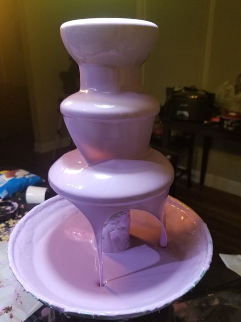 Colored Chocolate Fountain, Gender Reveal Chocolate Fountain, Purple Chocolate Fountain, Purple Quince Snack Table, Euphoria Food Party, All Purple Birthday Party, Purple Sweet Sixteen Decorations, Purple Wedding Food, Purple Birthday Party Food