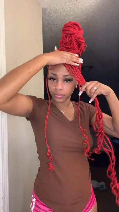 Knotless Braids In A Bun, Braids In A Bun, Bun With Curls, Twist Hairstyle, Feed In Braids Hairstyles, Braided Hairstyle, Box Braids Hairstyles For Black Women, Cute Braided Hairstyles, Braids Hairstyles Pictures