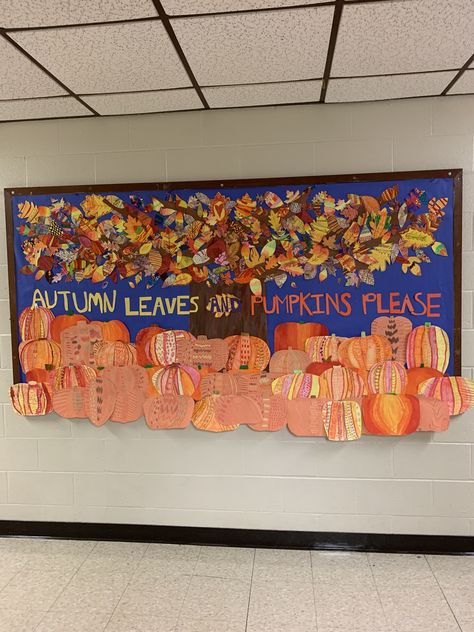 Fall Craft Bulletin Board, Autumn Bulletin Boards For School, Fall Hallway Bulletin Boards, Autumn Bulletin Boards For Preschool, Fall Bulletin Boards High School, Fall Bulliten Boards For School, Easy Fall Bulletin Boards, Fall Hallway Decorations School, Preschool Fall Bulletin Boards