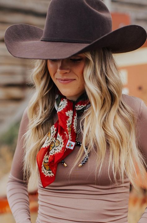 Ranch girl Shorty Wild Rag Cowgirl and horse print Olive with red paisley print border Diy Wild Rags, Wild Rags Outfits, Ranch Girl, Western Chic Fashion, Western Scarf, Cowgirl Stuff, Wild Rags, Cowgirl And Horse, Western Lifestyle