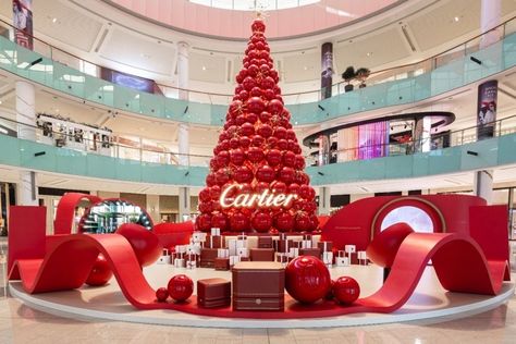 Christmas Mall Decoration 2023, Street Christmas Decorations, Xmas Color, Xmas Drawing, Christmas Booth, Xmas Design, Mall Decor, Christmas Beer, Red White Christmas