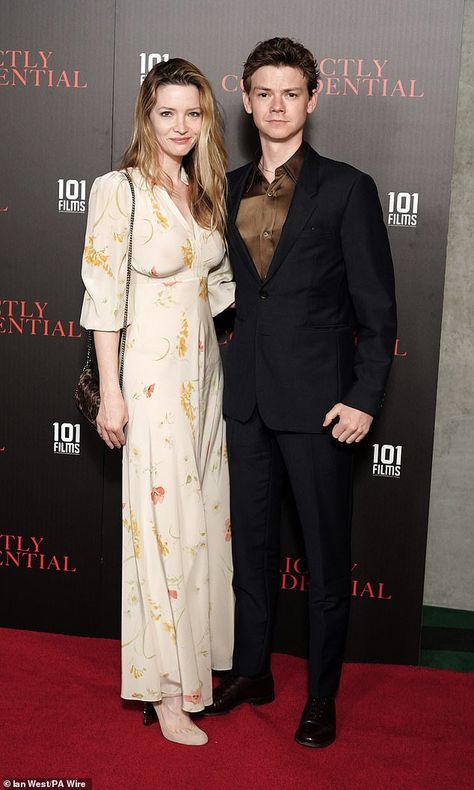 Talulah Riley looked stunning as she cozy up with her husband Thomas Brodie-Sangster for the special screening of Damian Hurley’s Strictly Confidential on Wednesday. The actress, 38, walked the red carpet at the Everyman Chelsea in London with her husband, 33. The Pride and Prejudice star – who was previously married to Elon Musk – […] Thomas Brodie Sangster Talulah Riley, Damian Hurley, Talulah Riley, Artful Dodger, Thomas Sangster, Ideal Type, Brodie Sangster, Game Of, Cameron Diaz