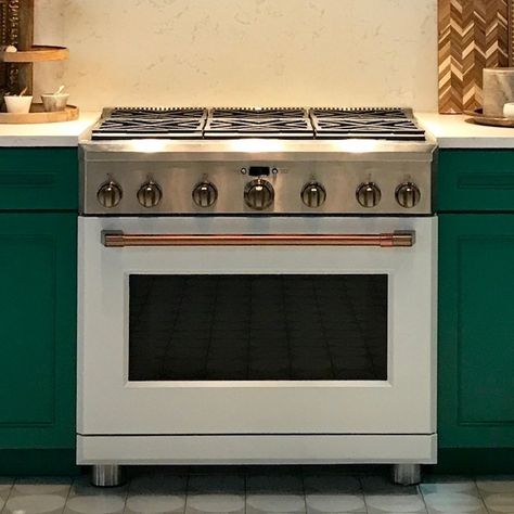 Stainless Steel Sucks - What You Should Use Instead | Laurel Home Mixed Appliances Colors In Kitchen, Kitchen Appliances Ideas, Color Appliances, Blue Appliances, Colorful Kitchen Appliances, Diy Gift For Him, Cedar Cottage, Plain English Kitchen, Kitchens Ideas