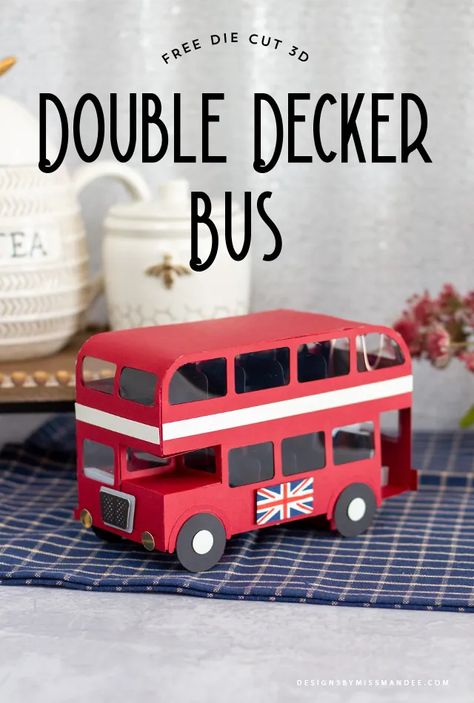 Bus Papercraft, Cruella Party, Bus Craft, Bus Crafts, Paper Buildings, Craft Cricut, Cut Crafts, 3d Crafts, Crafts Cricut