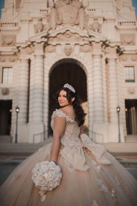 Quince Poses With Chambelan, Quincenera Family Photos, Pasadena City Hall Photoshoot Quince, Quinceanera Portraits Photo Ideas, Quince Picture Ideas Photography, Quinceañera Photoshoot Ideas With Court, Quinceñera Photos, 15 Pictures Ideas, Pasadena Photoshoot