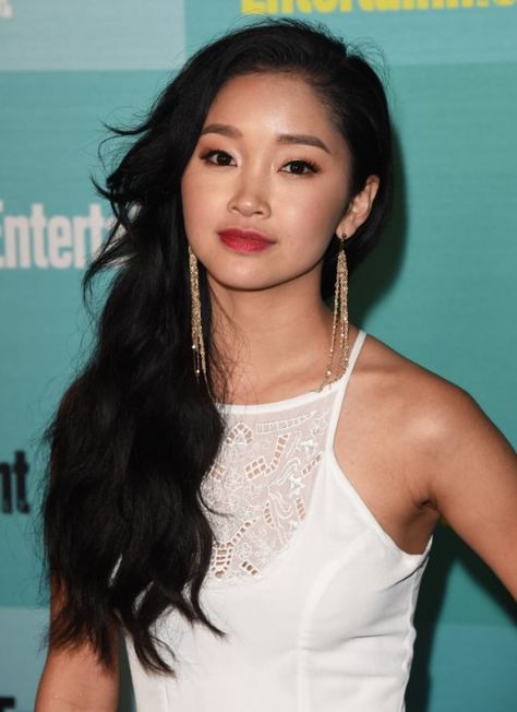 Lana Condor Lana Condor, Lara Jean, Teen Actresses, Movie Couples, Asian Celebrities, Teen Vogue, Nicki Minaj, American Actress, Celebrity Crush