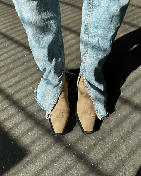 Close up of our CPH232 suede texano boots. How would you combine it?🤍 #copenhagenstudios #madeineurope #handcrafted #boots #cph232 Trend Boots, Suede Western Boots, Colorful Festival, Western Embroidery, Scandinavian Aesthetic, Handcrafted Boots, Dream Lifestyle, Festival Looks, Boots Outfit