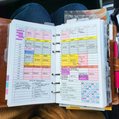 Agenda Inspiration, Planner Calendar Ideas, Hourly Planner Ideas, Planner Organization Ideas Layout, Filofax Ideas, Bullet Journal School Planner, College Bullet Journal, Student Bullet Journal, Work Schedule Bullet Journal