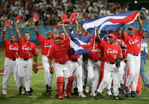 Daily Life: This picture shows the Cuban Olympic baseball team celebrating their victory on getting the gold medal. The final game was against the Japanese Taipei with a score of 11-1. Cuba People, Cuban Music, Cuban Culture, Athletic Supporter, Nationals Baseball, American Games, Interracial Relationships, World Baseball Classic, Play Baseball