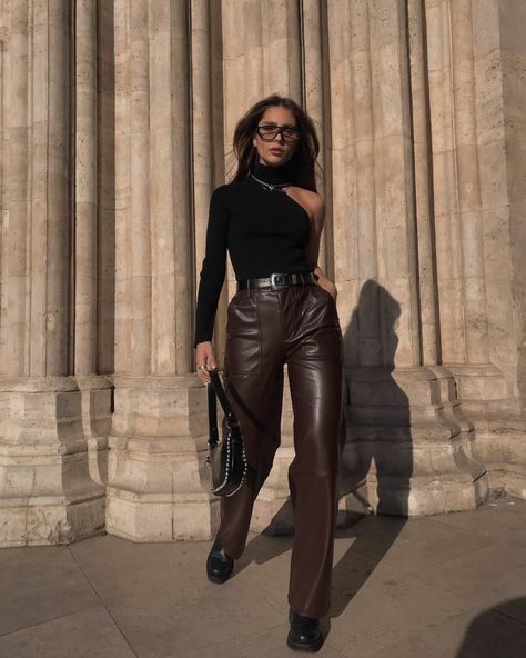 Brown Satin Pants Outfit, Black And Brown Outfit Women, Outfits For Dinner With Friends Night, Trousers Outfit Night Out, Going Out For Dinner Outfit, Out For Dinner Outfit, Espresso Girl, Brown Leather Pants Outfit, Leather Trousers Outfit