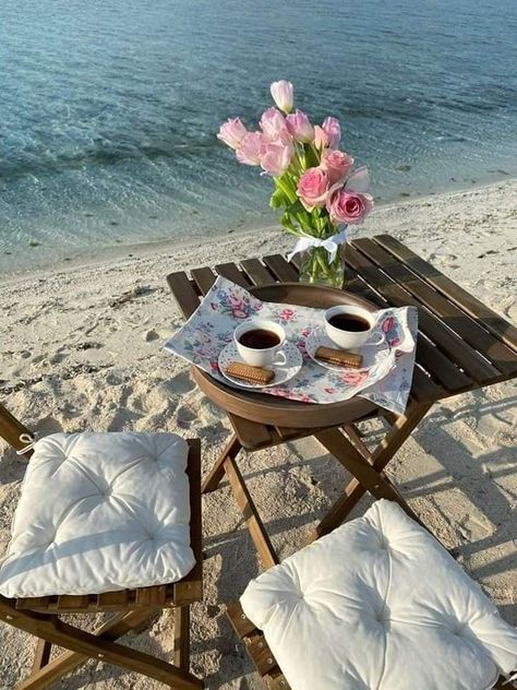 Good Morning Dear Friend, Picnic Inspiration, Coffee Flower, Tea Break, Good Morning Coffee, Butterfly Chair, Beach Picnic, Simple Pleasures, Pastel Aesthetic