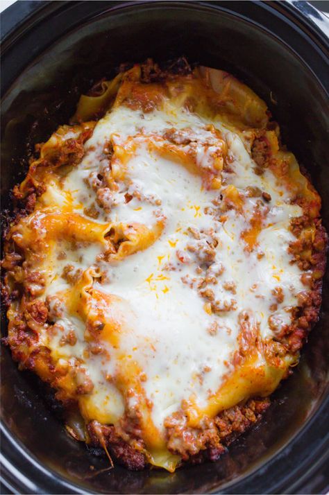 Crockpot Lasagna Crockpot Lasagne, Crockpot Lasagna Recipe, Top Crockpot Recipes, Crockpot Foods, Crock Pot Lasagna Recipe, Slow Cooker Lasagna, Crockpot Lasagna, Frugal Recipes, Best Crockpot Recipes