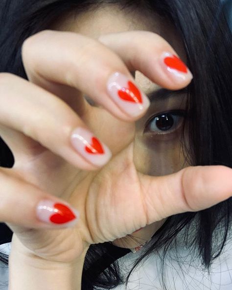 Joy Instagram, Velvet Aesthetic, Joy Rv, Joy Red Velvet, Velvet Nails, Pastel Red, Park Sooyoung, Red Icons:), Japan Aesthetic