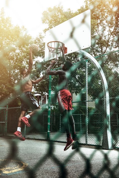 Streetball Photography, Basketball Street, Basketball Senior Pictures, Street Basketball, I Love Basketball, Basketball Photos, Basketball Shooting, Anime City, Baseball Pictures