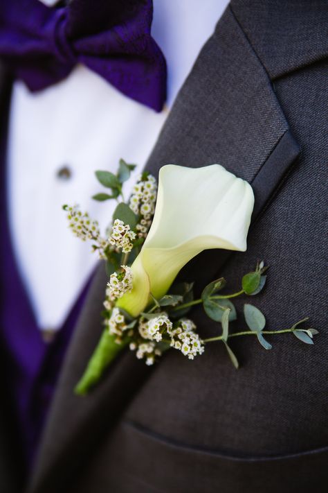 Encanto Park Wedding | Phoenix, Arizona Wedding Photographer | Intimate Outdoor Wedding | Small DIY Wedding | Purple and White Wedding Inspo | Real Wedding |  Groom Details | Groom Outfit | Getting Ready Photos |  Groom Boutonniere |  Groom's modern calla lily boutonniere by PMA Photography. Flowers For Groom Boutonnieres, Groom Boutonniere Calla Lily, Boutineer Calla Lily, Cala Lily Boutonniere Groomsmen, White Lily Boutonniere, Mini Calla Lily Boutonniere, White Flower Boutonniere Grooms, White Calla Lily Boutonniere, Calla Lily Boutonniere Wedding