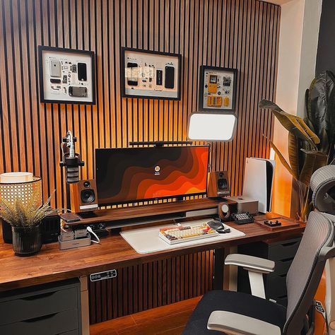 Modern Home Offices, Home Studio Setup, Desktop Setup, Small Home Offices, Desk Setups, Bedroom Setup, Office Inspo, Workspace Inspiration, Gaming Room Setup