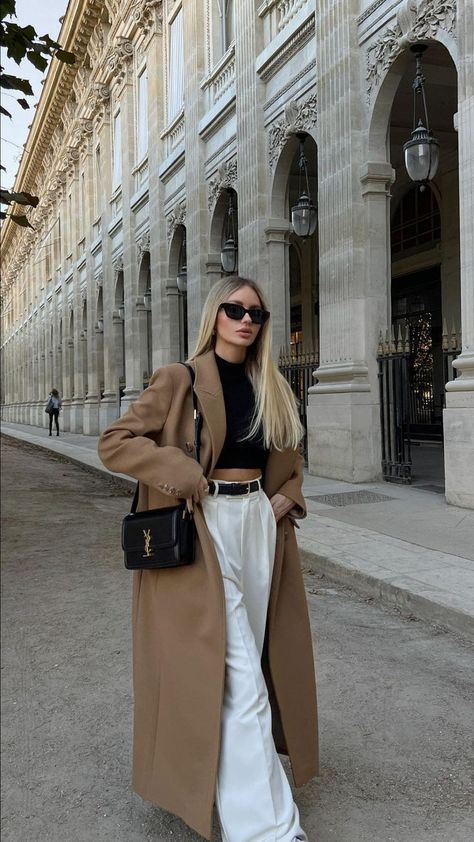 Milano Outfit Autumn, Milano Outfit, Vinter Mode Outfits, Madrid Outfits, Mantel Outfit, Outfits Paris, 2024 Outfits, Downtown Outfits, Europe Outfits