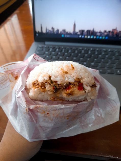 rice burgers with spicy fish inside, looks like onigiri Canteen Food, Rice Burger, Nasi Lemak, Social Media Design Inspiration, Pop Up Store, Food Menu, Sandwiches, Food And Drink