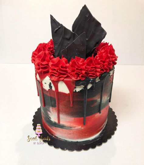 Cute black and red drip cake #blackdripcake #reddripcake #dripcake #tampabaker #vanillacake #yummy #cake #delicious #instacake #tasty #tastytreats #drizzlecake #cake #thankyoujesus 🤗 Red Drip Cake, Variety Cakes, Drip Cake Ideas, Gymnastics Cake, Birthday Drip Cake, Red Drip, Cake Designs For Boy, Red Birthday Cakes, Cake Delicious