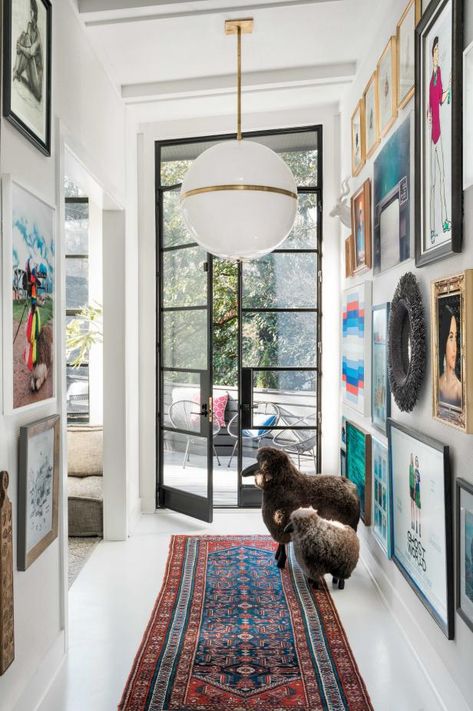 Art Gallery Entryway Small Entryway Design, Gallery Entryway, Narrow Foyer, White Foyer, Entryway Design Ideas, Entryway Design, Entry Mirror, Narrow Entryway, Apartment Entryway