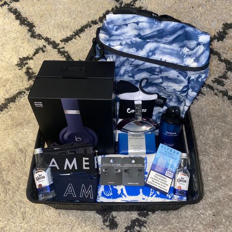 Hygiene Basket For Men, Blue Gift Basket Ideas For Him, Blue Basket Gift For Boyfriend, Burr Basket For Bf, Bae Baskets For Him, Birthday Basket For Boyfriend, Bf Gift Basket, Gifts For Boyfriend Ideas, Boyfriend Basket