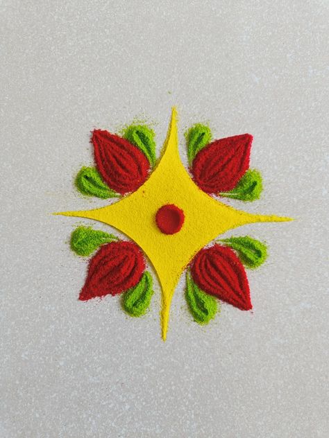 Small Easy Rangoli Designs, Small Rangoli Designs, Rangoli Images, Sanskar Bharti Rangoli Designs, Colour Rangoli, Art Satisfying, Easy Rangoli Design, Rangoli Designs Simple Diwali, Rangoli Simple