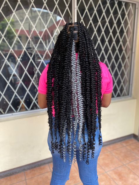 Medium Butterfly Knotless Braids, Jumbo Knotless Butterfly Braids, Knotless Butterfly Braids Hairstyles, Butterfly Plait Braids, Star Knotless Braids, Passion Plaits, Large Butterfly Braids, Butterfly Knotless Braids, Knotless Passion Braids