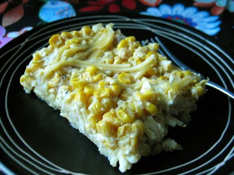 Corn & Spaghetti Casserole Corn Spaghetti Casserole, Spaghetti Corn Casserole, Spaghetti Corn, Corn Spaghetti, Corn Bake, Spaghetti Casserole Recipe, Cheesy Spaghetti, Cheesy Corn, Corn Casserole Recipe