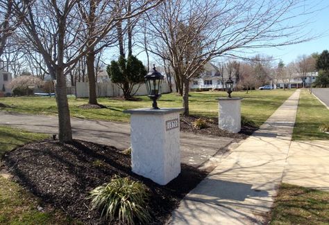 Driveway Columns Pier Installation Langhorne PA Bucks County – Evergreen LMI Stone Driveway Entrance Columns, Driveway Columns With Lights, Front Pillars Columns, Driveway Pillars With Lights, Brick Columns Driveway, Driveway Columns, Brick Driveway, Stucco Finishes, Brick Columns